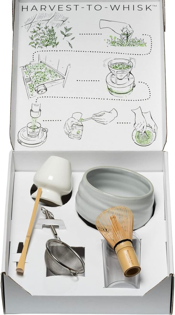 Dr. Weil Matcha Kari Ensemble à thé matcha avec fouet et cuillère en bambou, tamis en acier inoxydable, bol en céramique et support pour fouet Blanc