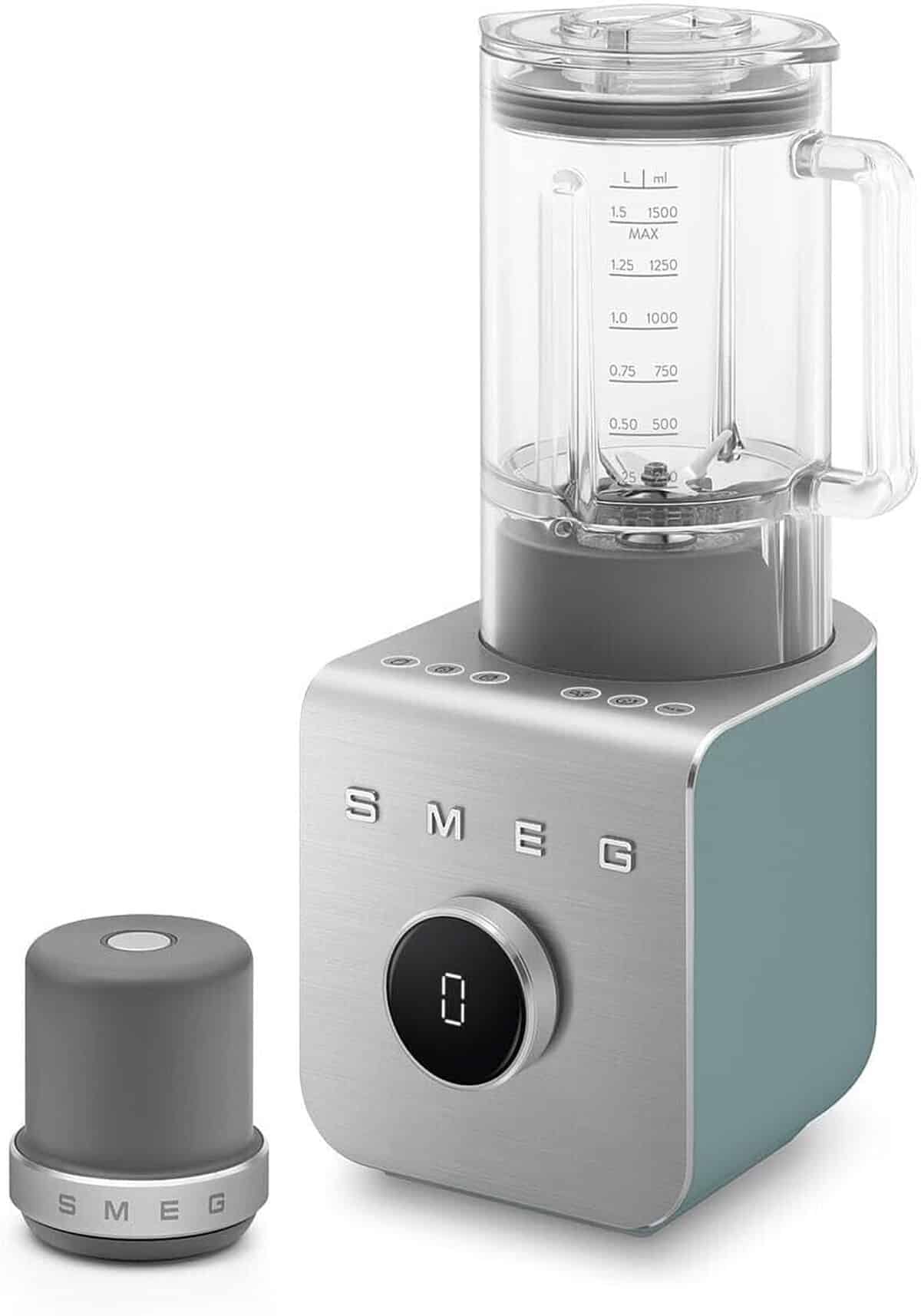 Test : blender Smeg BLC02EGMEU, puissance et design en vert émeraude