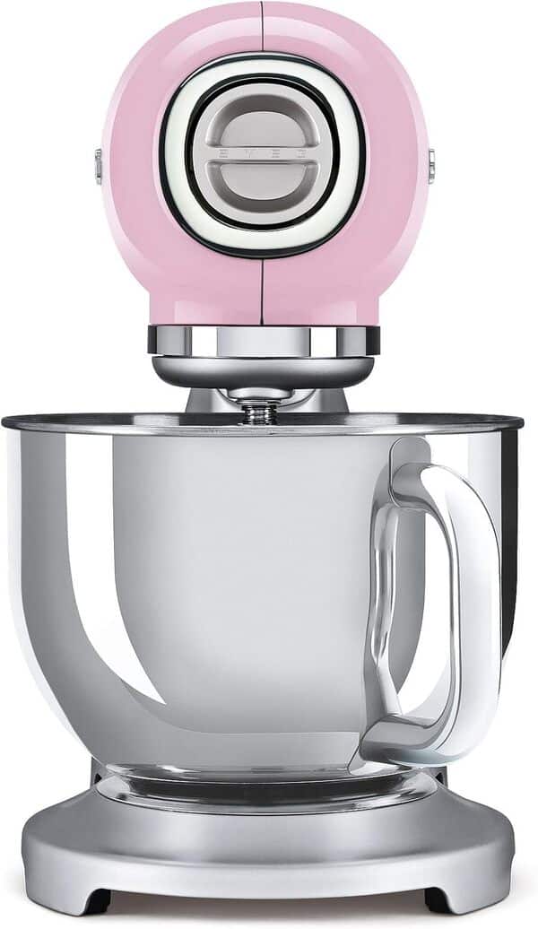 Smeg, Robot Pâtissier SMF02PKEU, 10 Niveaux de Vitesse, Fonction Mise en Marche Progressive, Bol 4,8 L, Verrouillage Moteur de Sécurité, Batteur Plat, Crochet et Couvercle Fournis, 800W, Rose