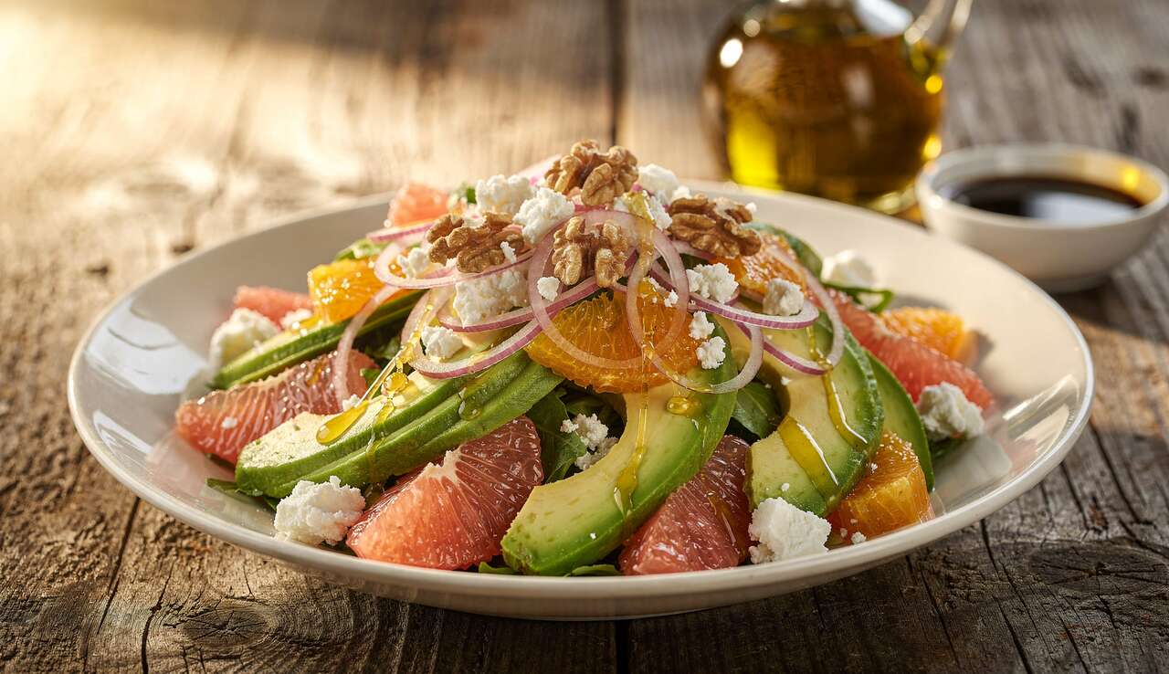Salade d'agrumes, betterave et avocat : recette saine et gourmande