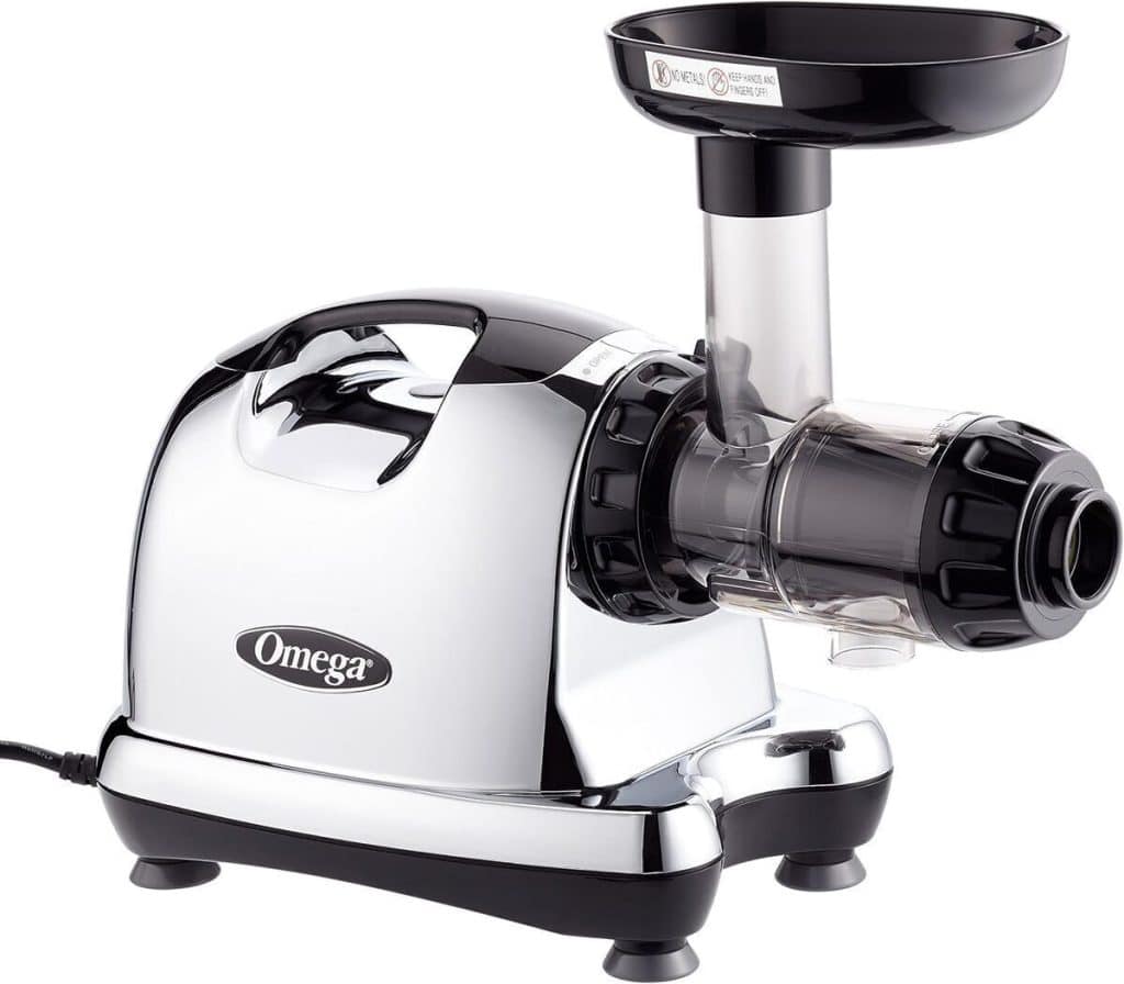 Test de l'extracteur de jus Omega 8226 chromé argenté